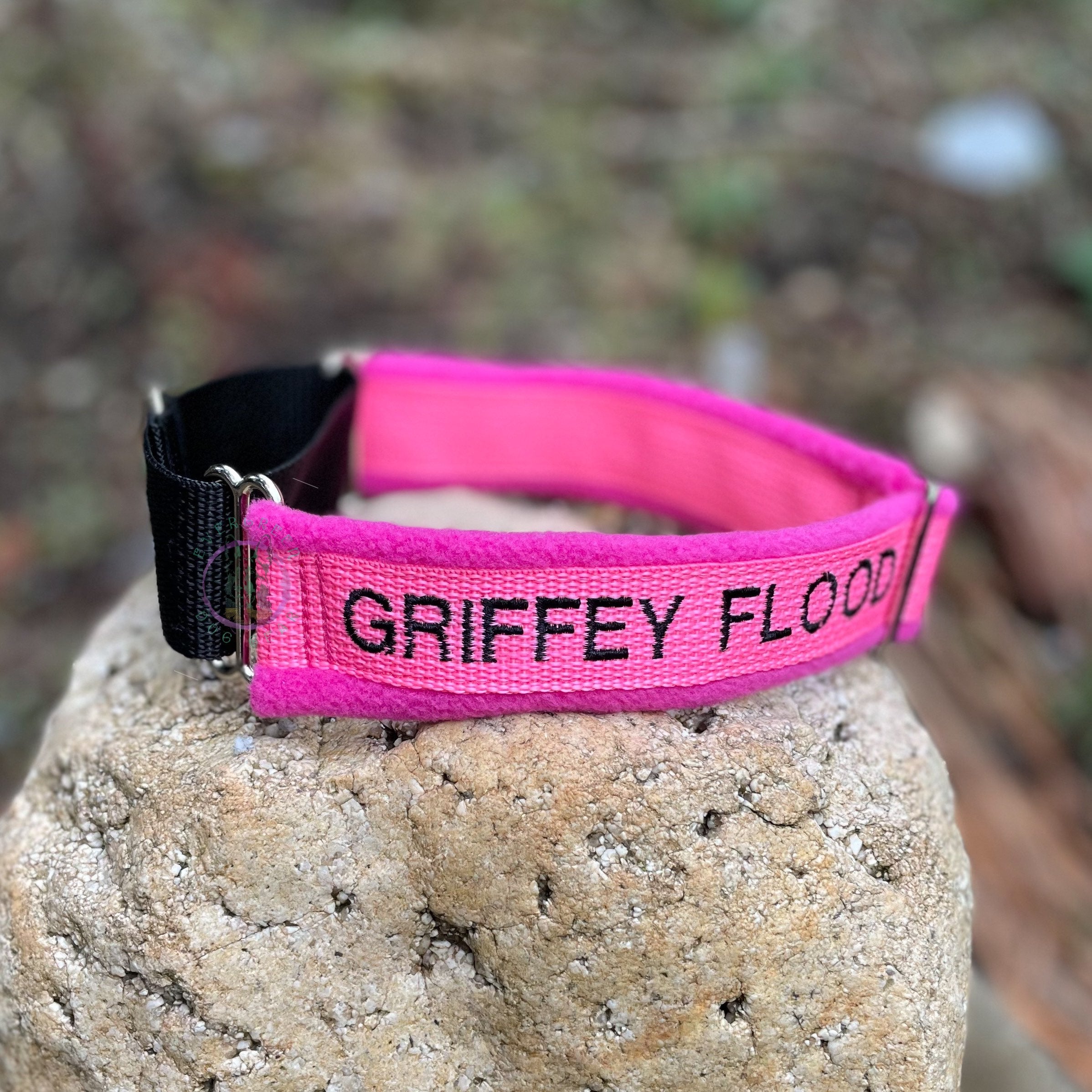 Embroidered martingale dog collar clearance